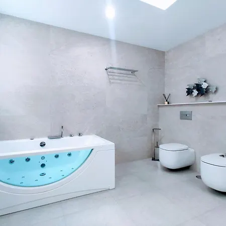 Elegante Y Moderna Miami Apartment