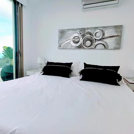 Elegante Y Moderna Miami Apartment