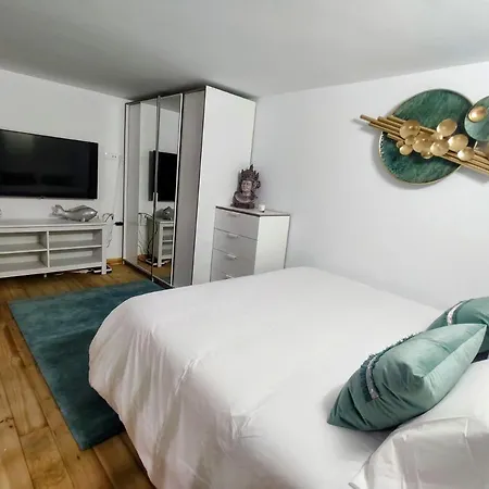 Elegante Y Moderna Miami Apartment *